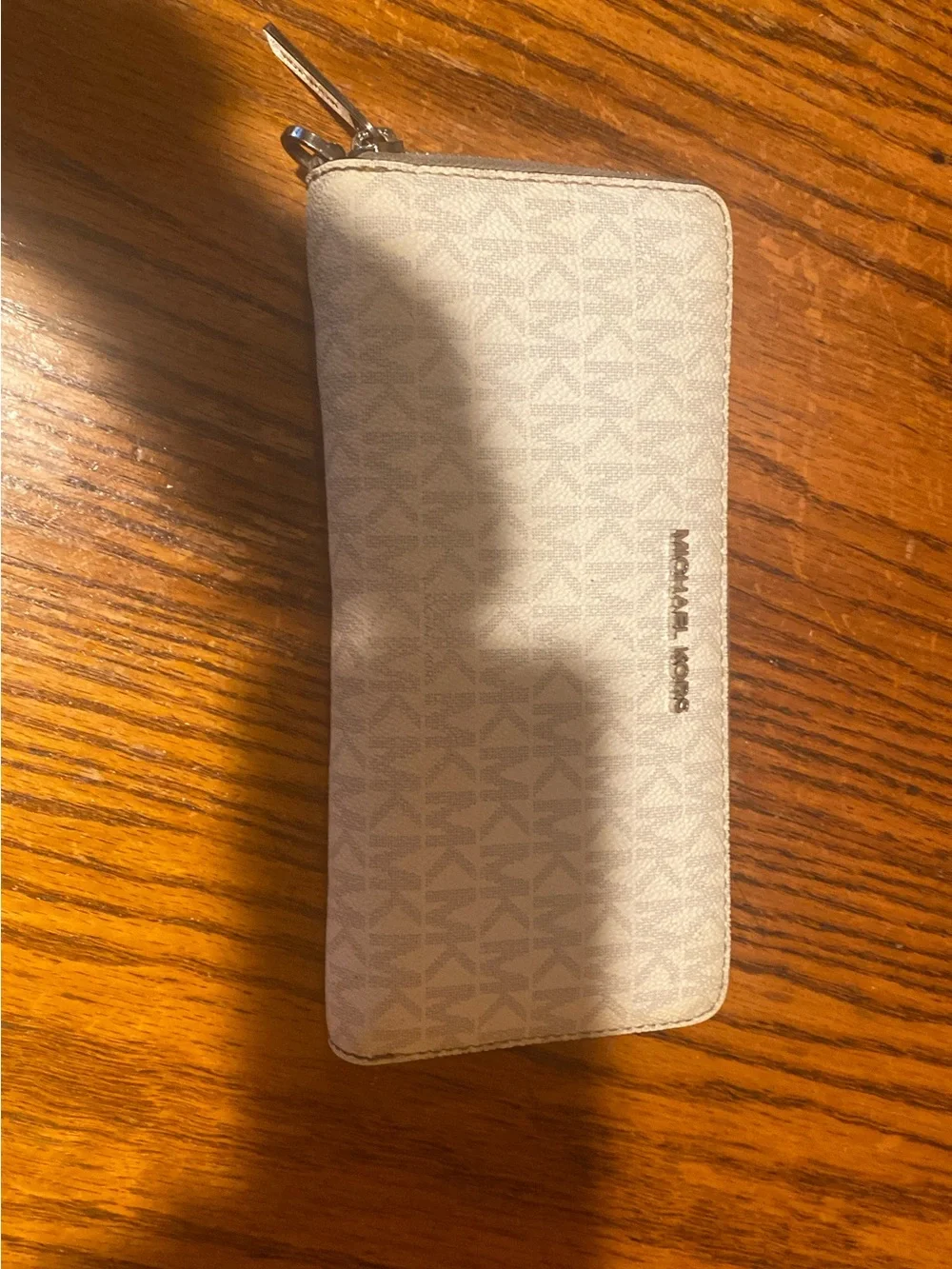 Michael Kors Men's Cream Textured Leather Wallet with Silver Logo